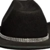 Cowboy hattu musta