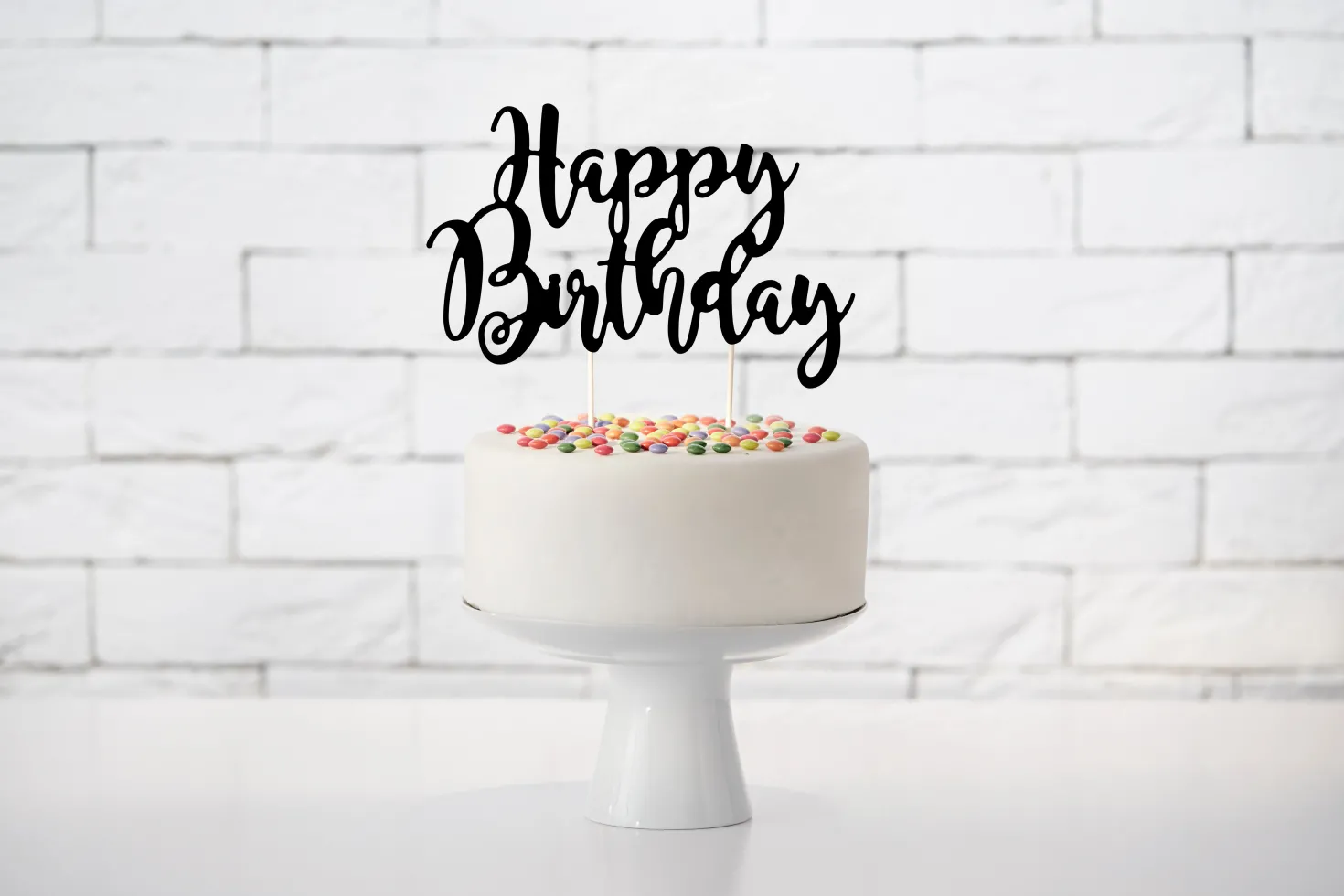 Kakunkoriste Happy Birthday musta