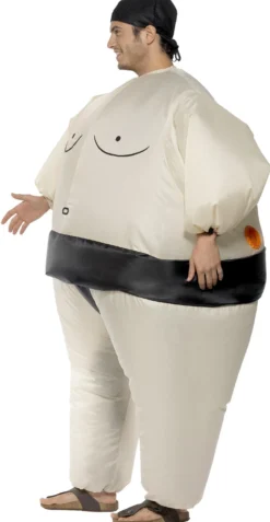 Sumopainijan asu ilmalla täytettävä